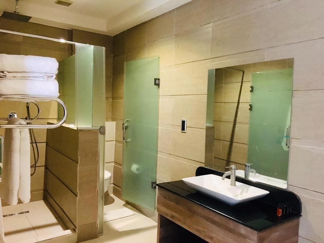 Summerset Continental Hotel Maitama By T E L E Hospitality 아부자 외부 사진