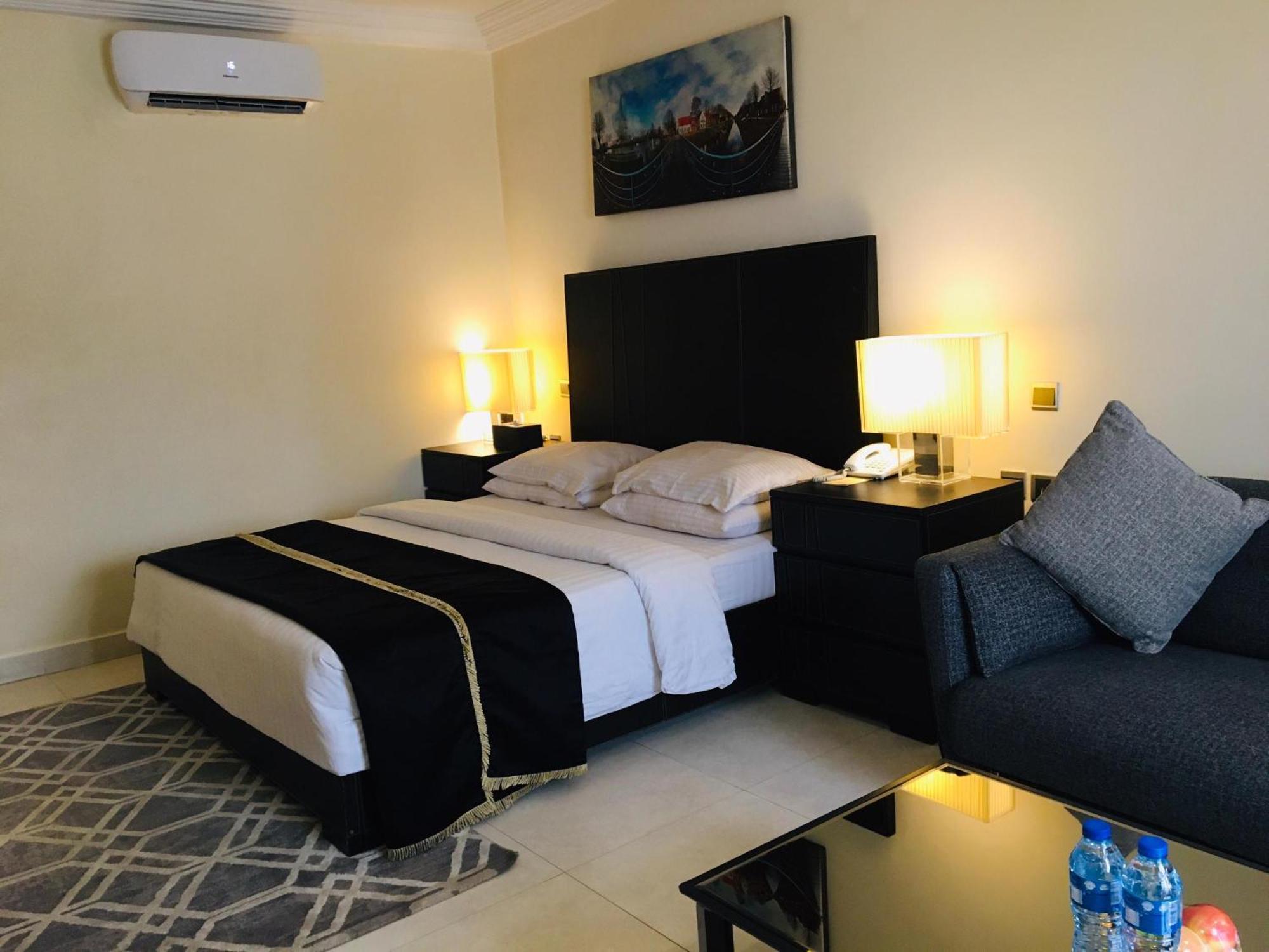 Summerset Continental Hotel Maitama By T E L E Hospitality 아부자 외부 사진