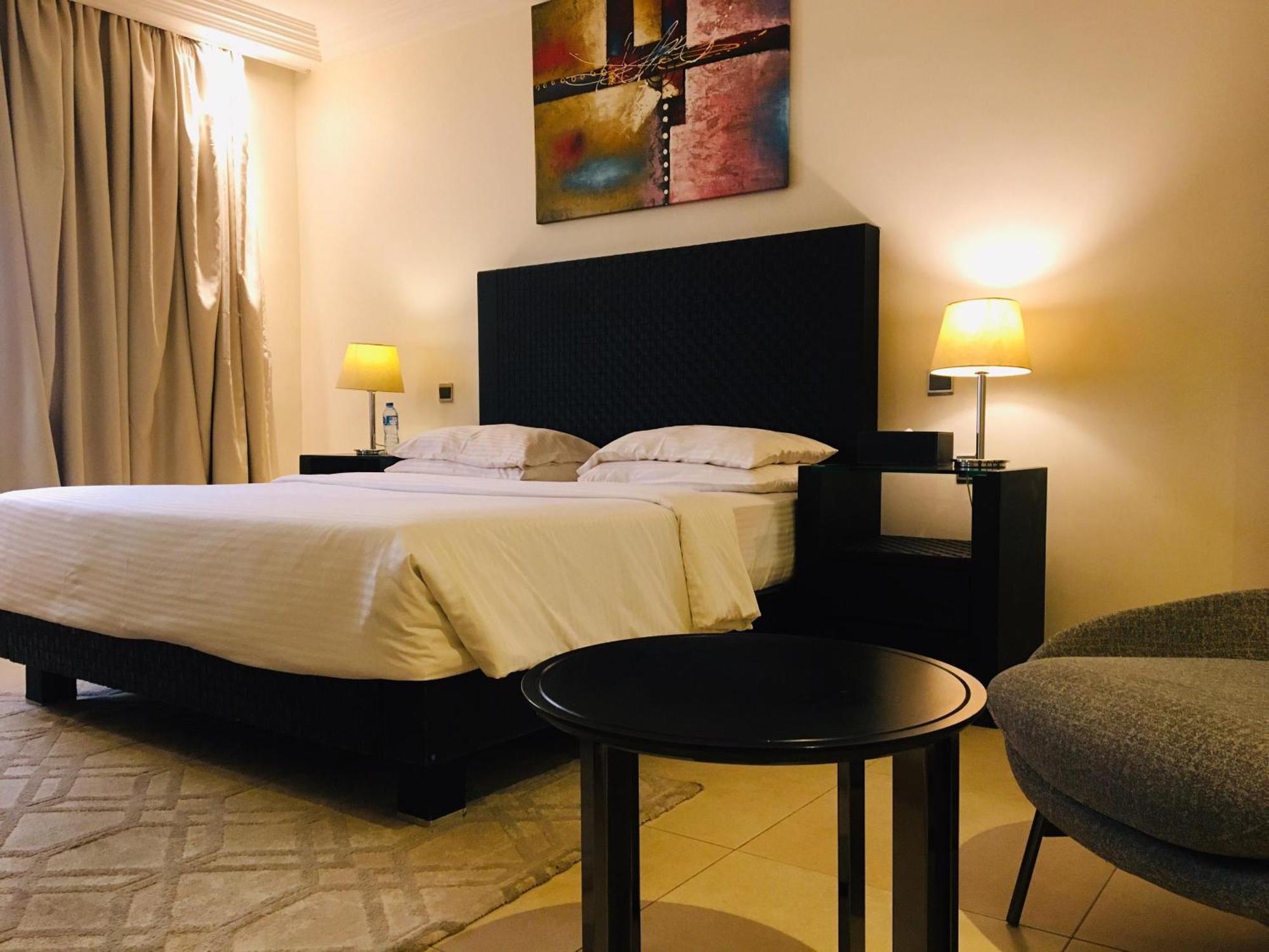 Summerset Continental Hotel Maitama By T E L E Hospitality 아부자 외부 사진