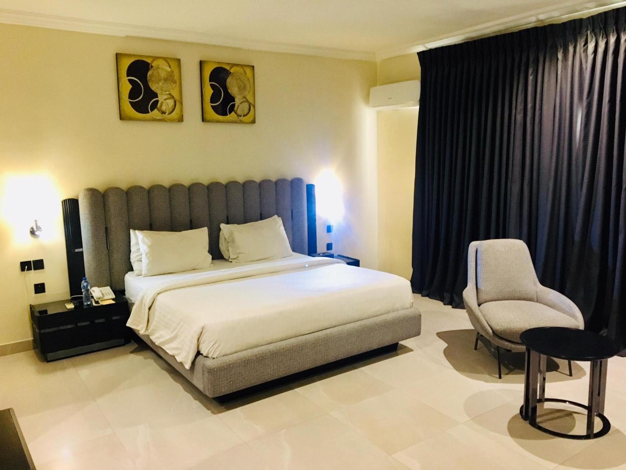 Summerset Continental Hotel Maitama By T E L E Hospitality 아부자 외부 사진