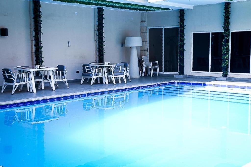 Summerset Continental Hotel Maitama By T E L E Hospitality 아부자 외부 사진